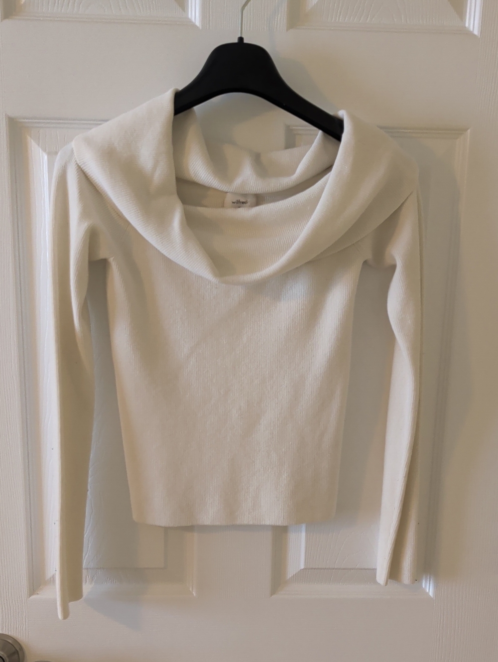 Wilfred Cream Cowl-Neck Turtleneck Sweater